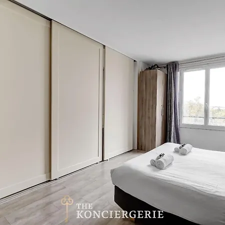 De 3 Avec Balcon A Proximite De L'arc De Triomphe