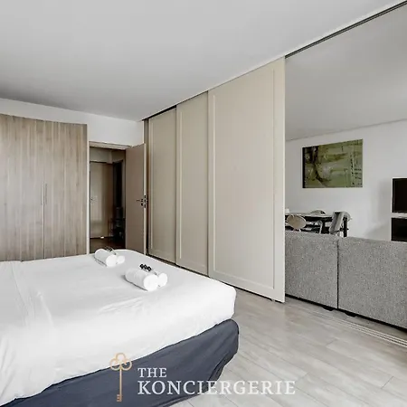 De 3 Avec Balcon A Proximite De L'arc De Triomphe Apartman *